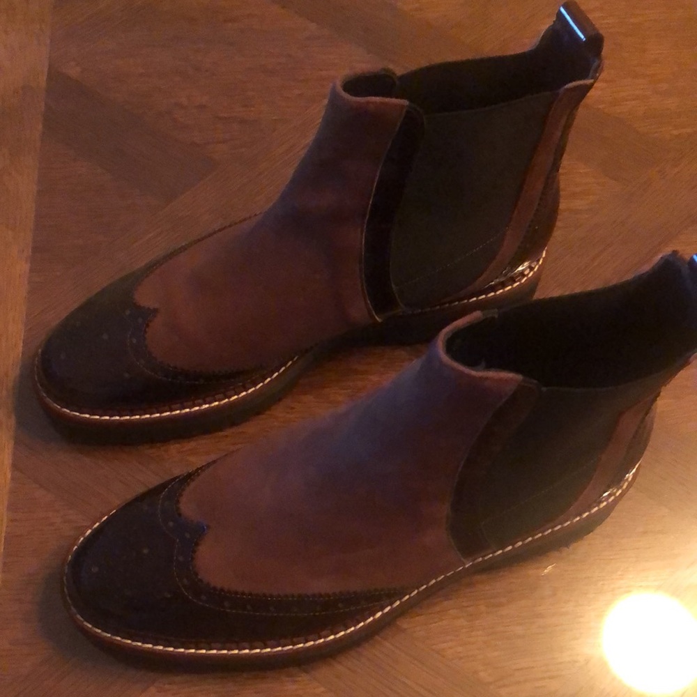Italian Brand Baldinini -Size 39 (40) Brown Chelsea Boots - Picture 9 of 10